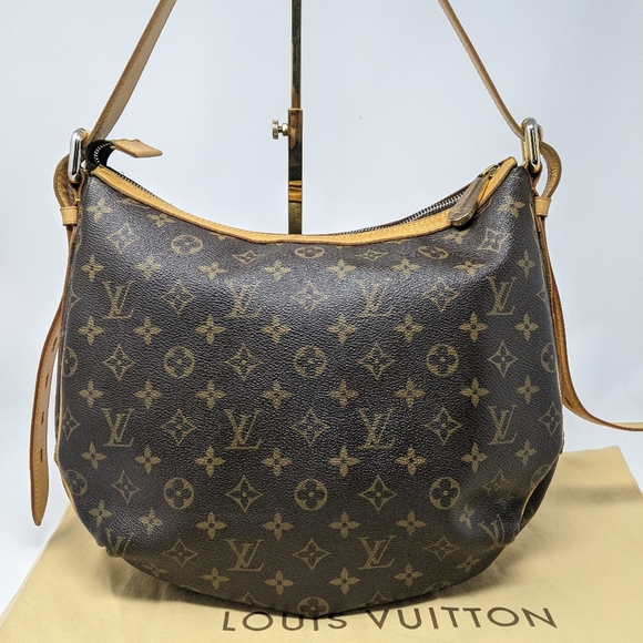 Louis Vuitton  Tulum GM Monogram Canvas bag - Picture 7 of 14